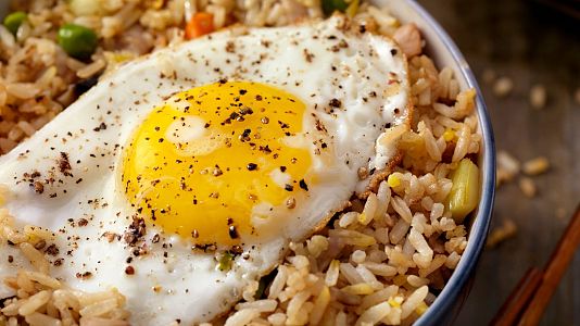 Comer y cantar - Comer y cantar - Arroz blanco con alcachofas y huevo frito - 14/10/12 - escuchar ahora