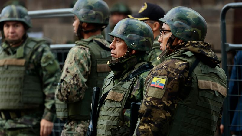 Las maanas de RNE con igo Alfonso - Un da en un equipo de combate del Ejrcito de Ecuador - Escuchar ahora