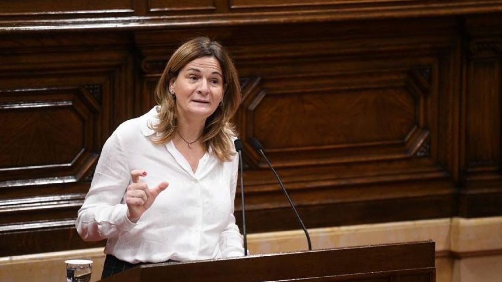 JxCat acorda expulsar a Cristina Casol del grup en el Parlament
