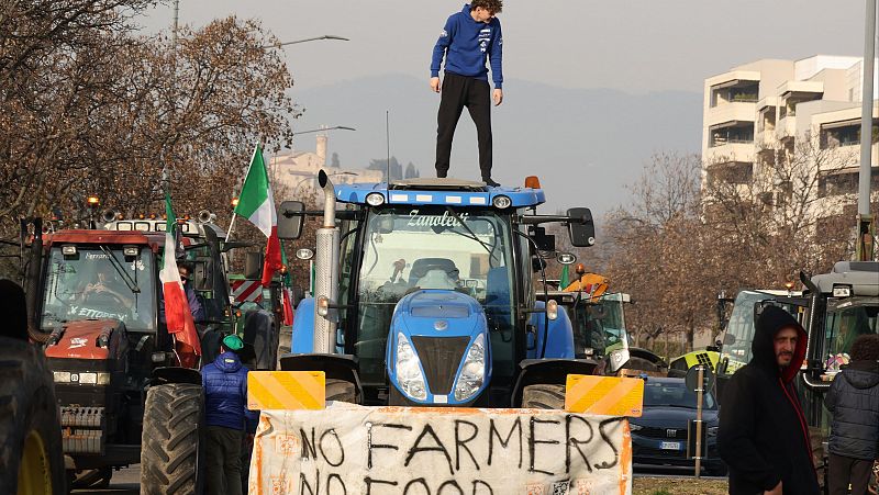 Cinco Continentes - Los agricultores europeos dicen basta - Escuchar ahora
