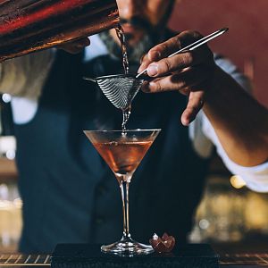 Memoria de delfín - Memoria de delfín - 1ª Hora: Día Mundial del Bartender - Escuchar ahora