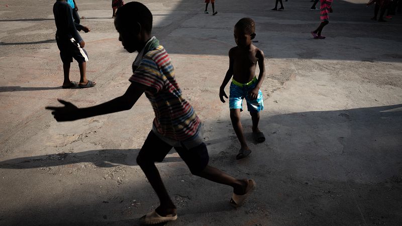 Cinco continentes - Se dispara el número de niños desplazados en Haití - Escuchar ahora