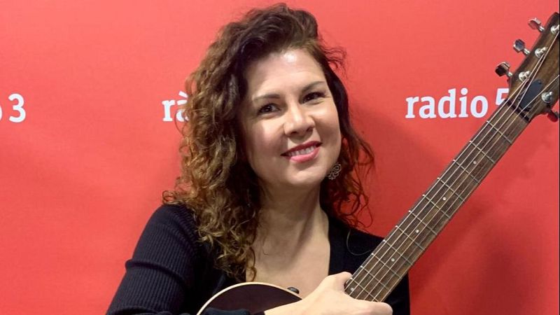 Metr�poli - Elena Ley presenta 'T'estimo a tu' - Escoltar ara