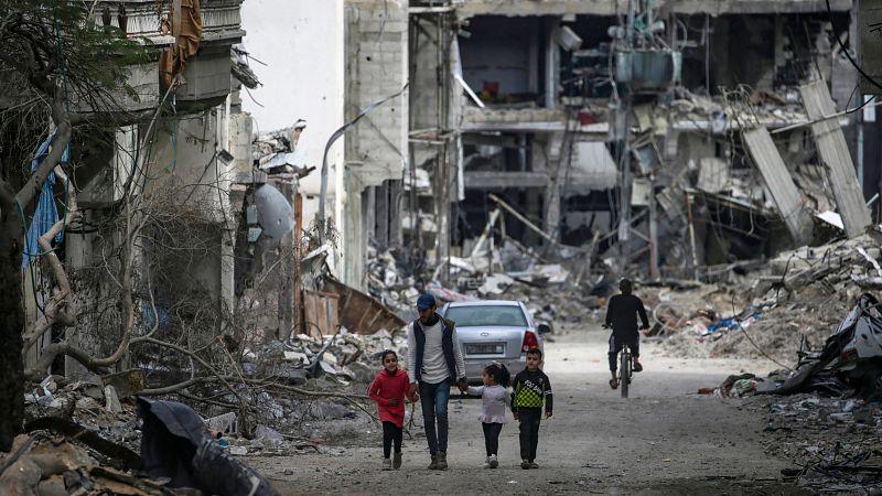 Crónica internacional -  Israel rebaja la intensidad de su ofensiva en Rafah - Escuchar ahora