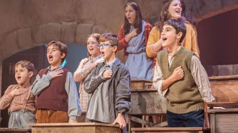 Nova estrena al Teatre Tívoli: 'Los Chicos del Coro' arriba a Barcelona | Informa: AGNÈS BATLLE