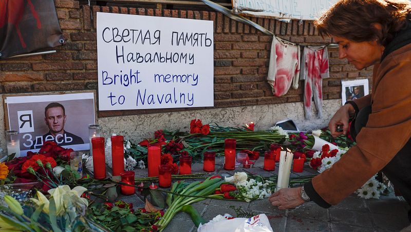 24 Horas Fin de semana - Ricardo San Vicente: "El asesinato de Navalni es para infundir terror" - Escuchar ahora