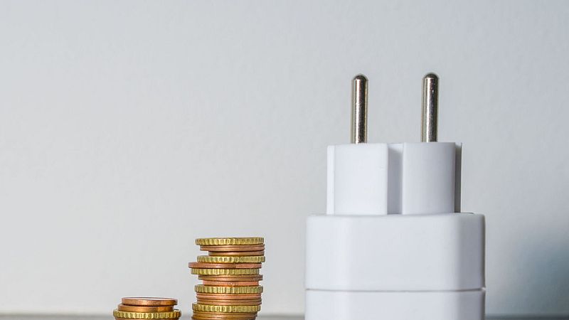 El IVA de la luz podría mantenerse al 21% hasta junio