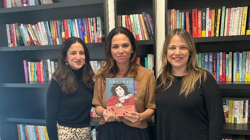 Libros de arena - Aroa Moreno y Ana Jarén, 'Almudena. Una biografía' - Escuchar ahora