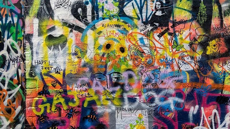 SEPROPUR, la brigada que combate los grafitis en Madrid