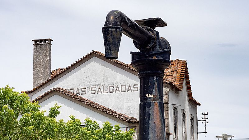 10.000 lugares para viajar con Ángela Gonzalo - Pedras Salgadas y sus manantiales de agua mineral con gas natural - 09/03/24 - Escuchar ahora