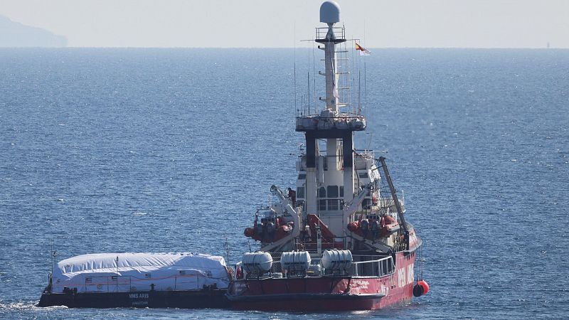 Crónica internacional -  La nave de OPEN ARMS con 200 toneladas de alimentos de WCK prosigue su ruta - Escuchar ahora