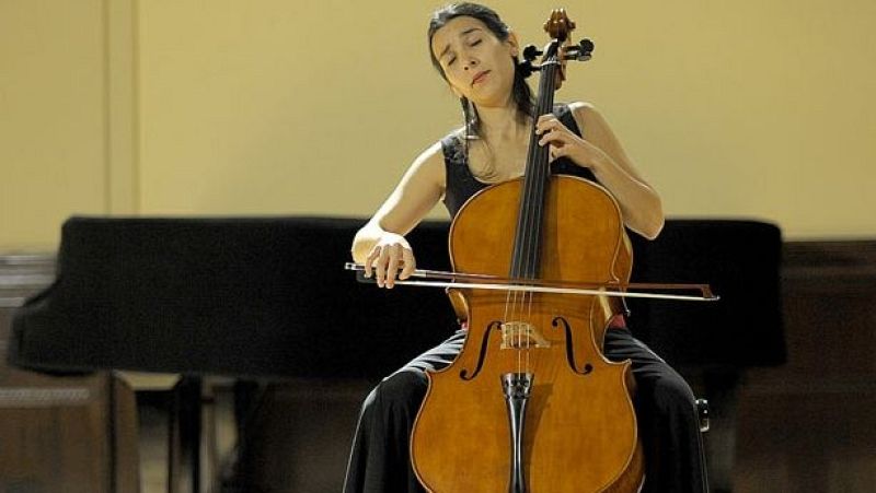 La d�rsena - Iris Azquinezer - escuchar ahora