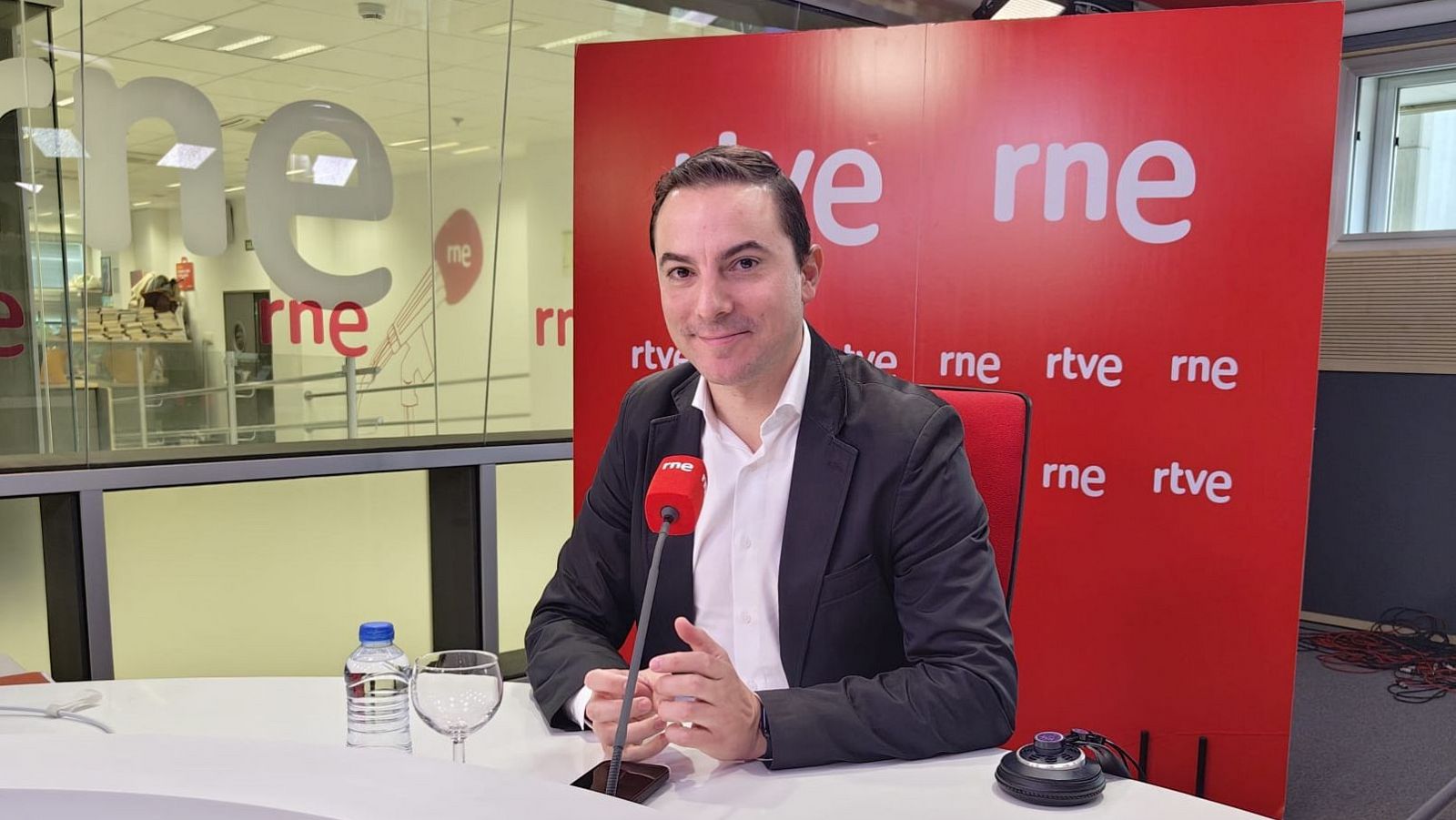 Las Mañanas de RNE con Íñigo Alfonso - Juan Lobato (PSOE): "Una parte del país no puede decidir por todo el país" - Escuchar ahora