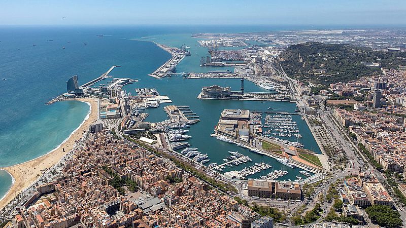 Caf d'idees - Entrevista a Jordi Torrent, director d'operacions del Port de Barcelona - Escoltar ara