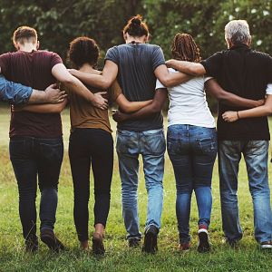 Tras la tormenta - Interrelacionados - Escuchar ahora