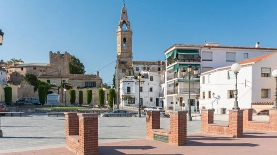 Una cinquantena de vens de Tarragona denuncien que porten 4 mesos sense llum
