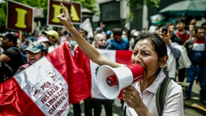 Gente despierta - Juan Carlos Iragorri - Crisis política en Perú, con Gonzalo Banda - Escuchar ahora