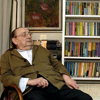 El gran escritor español Miguel Delibes, Premio Cervantes 93