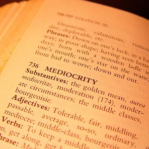 Tras la tormenta - ¡Reivindiquemos el orgullo mediocre! – Escuchar ahora