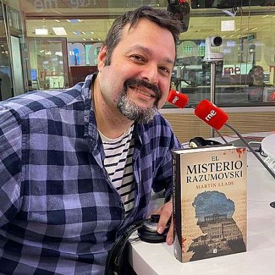 “El misterio Razumovski” de Martín Llade - escuchar ahora