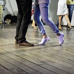 Memoria de delfín - Memoria de delfín - Footloose 1ª Hora: La película - Escuchar ahora