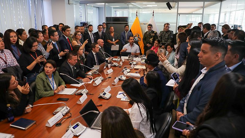Cinco continentes - La dimensin internacional del conflicto entre Mxico y Ecuador - Escuchar ahora