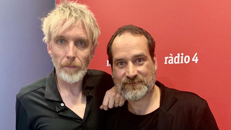 Metr�poli - Shuarma i Julio Cascan del grup 'Elefantes' - Escoltar ara