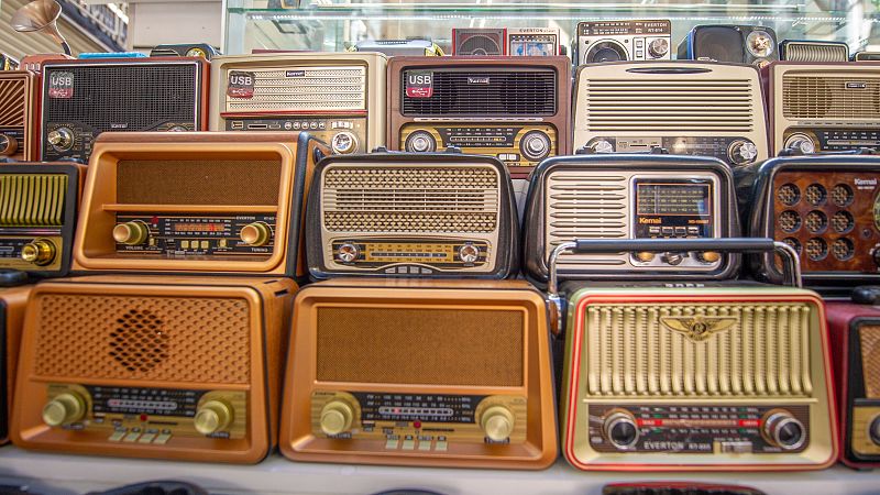 Reportajes Emisoras - Girona - Colección privada de radios - 18/04/24 - Escuchar ahora