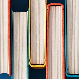 Tras la tormenta - Libros y TOC - Escuchar ahora