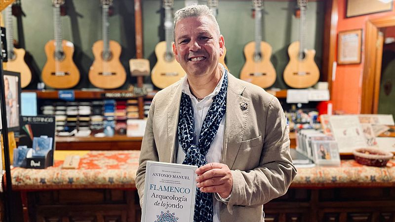 Periplos irradiantes - Arqueolog�a en las palabras flamencas, con Antonio Manuel - escuchar ahora