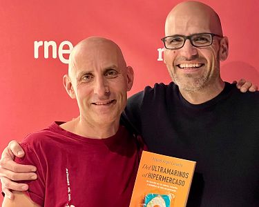 Vida sana con Julio Basulto - 'Del ultramarinos al hipermercado', con Miguel Ángel Lurueña - Vida sana con Julio Basulto | Escuchar