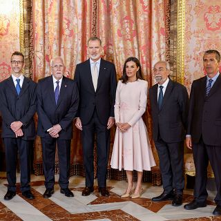 Luis Mateo Díez recibe el Premio Cervantes de manos del rey