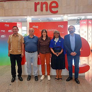 Hora América en Radio 5