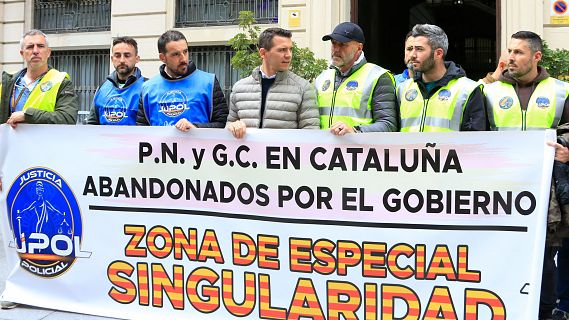 Manifestació a la comissaria de Via Laietana contra l’anunci de designar-la lloc de memòria històrica