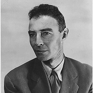 El verdadero Robert Oppenheimer, con Luis Quevedo