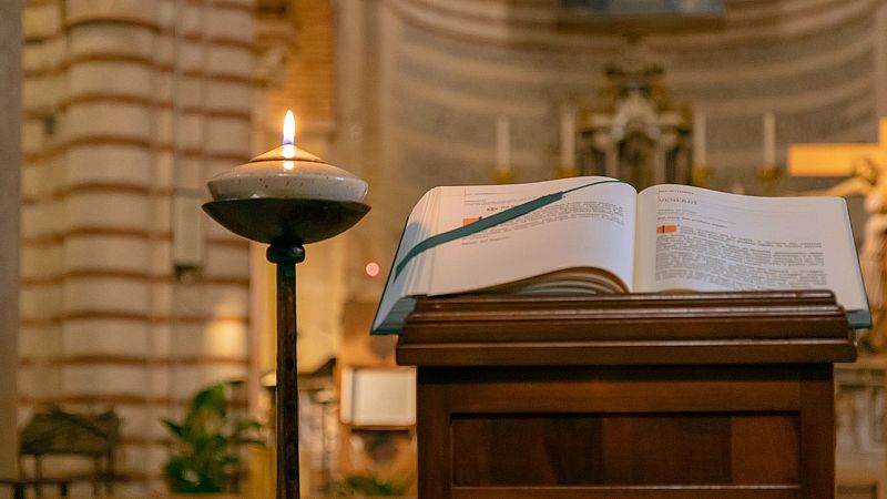 Sicut luna perfecta - El domingo Cantate Domino -  28/04/24  - escuchar ahora