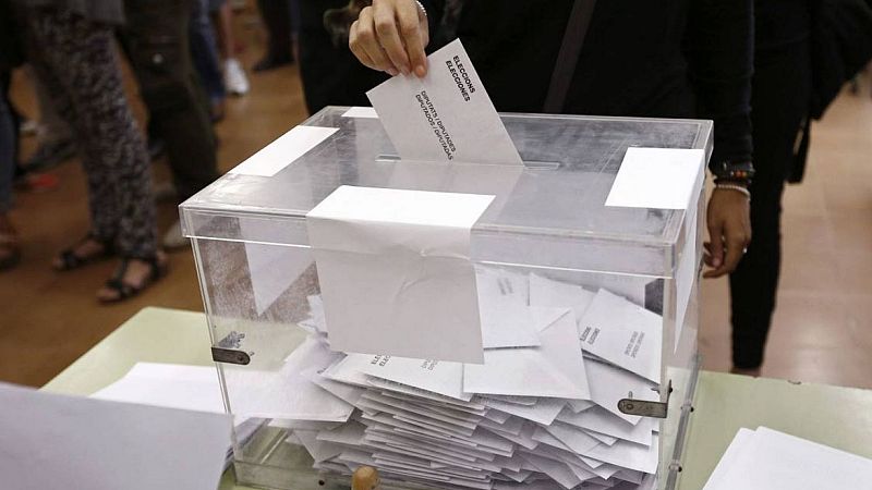 S�n 4 dies- D'on venim? La volta al m�n en 80 eleccions