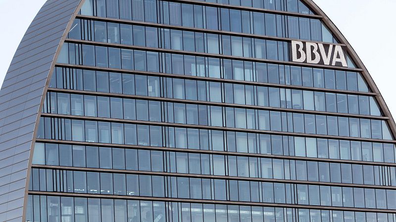 Las mañanas de RNE - ¿Qué consecuencias puede tener la fusión entre BBVA y el Banco Sabadell? - Escuchar ahora