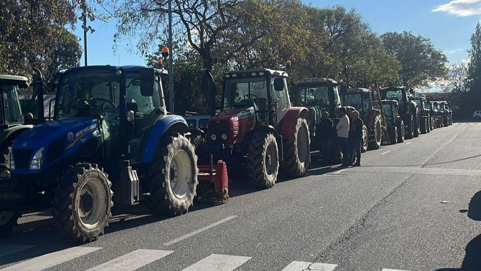 Pagesos del Baix Llobregat protesten pel repartiment injust de l'aigua | Míriam Andreu