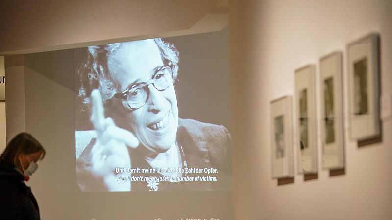 El mundo desde las Casas - Hannah Arendt y Carlota O'Neill - 14/05/24 - Escuchar ahora