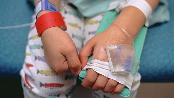 Alleugerir l'estada a l'hospital dels infants amb tallers ldics