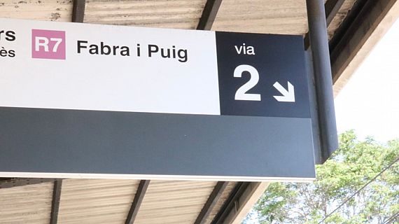 Matí complicat a l'estació de Fabra i Puig per les greus incidències a Rodalies