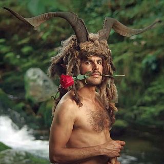 La gracia de la agitaci�n folcl�rica con Rodrigo Cuevas