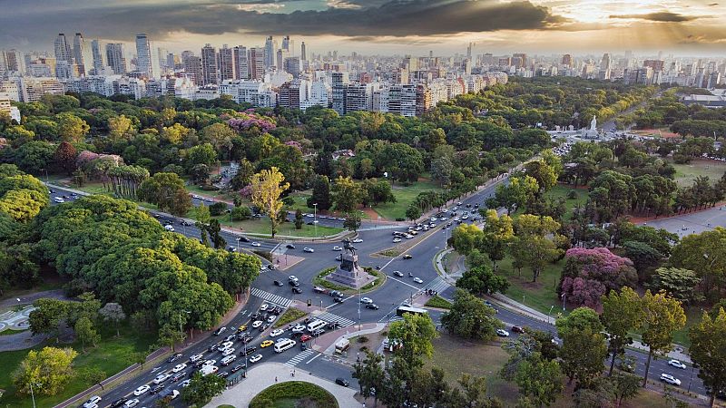 Nmadas - Buenos Aires, cien barrios de pasin - 25/05/24 - Escuchar ahora