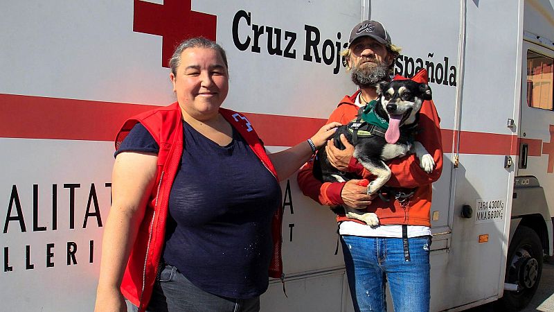 El gallo que no cesa - Un centro de atención a personas sin hogar y sus mascotas - Escuchar ahora