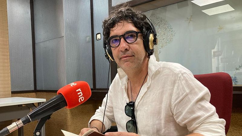 Rafael Espejo con Criaturas del momento en La estación azul