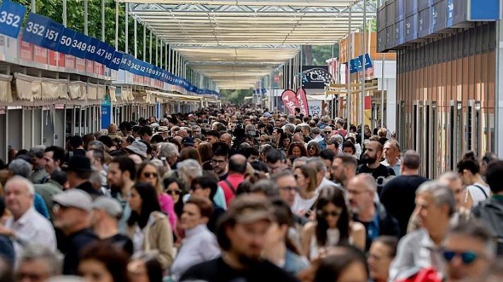 El ojo crítico - Un paseo por la 83ª 'Feria del Libro' de Madrid - Escuchar ahora