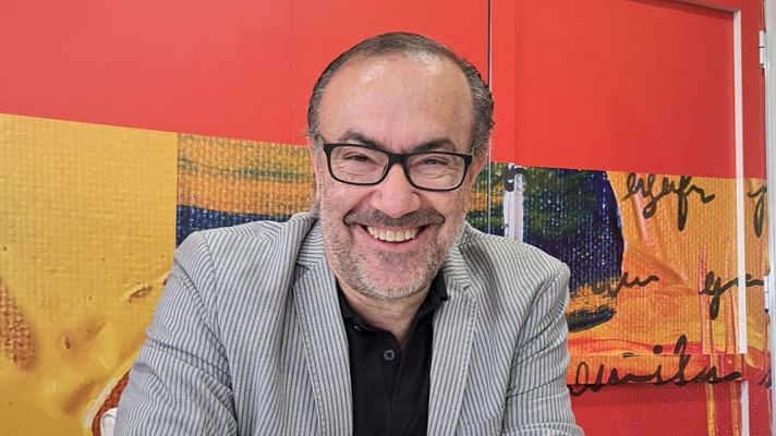 No es un día cualquiera- \"Un libro bajo el brazo\": recomendaciones para no perderse en la Feria del Libro de Madrid- Escuchar ahora