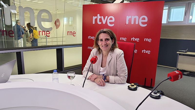 Las mañanas de RNE con Íñigo Alfonso - Teresa Ribera (PSOE): "Hay una campaña orquestada para sacar de Moncloa al presidente" - Escuchar ahora