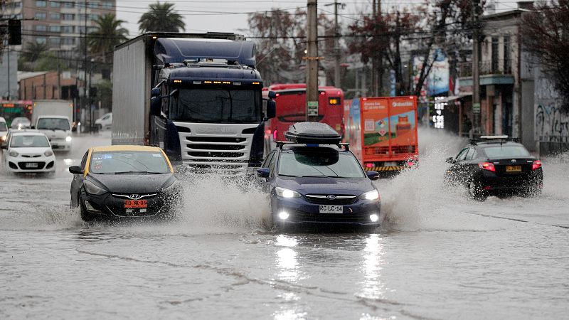 Hora América - Miles de afectados por las fuertes lluvias en Chile - 17/06/24 - escuchar ahora